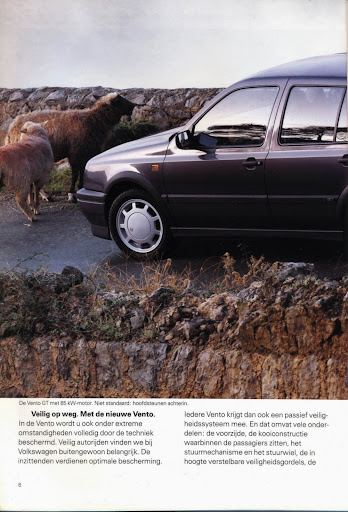 volkswagen_vento_1992_06.jpg