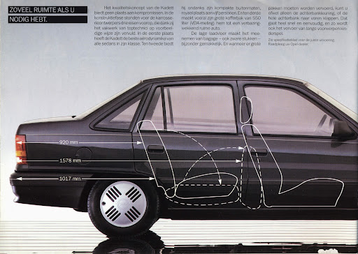 opel_kadett_sedan_1985_06.jpg