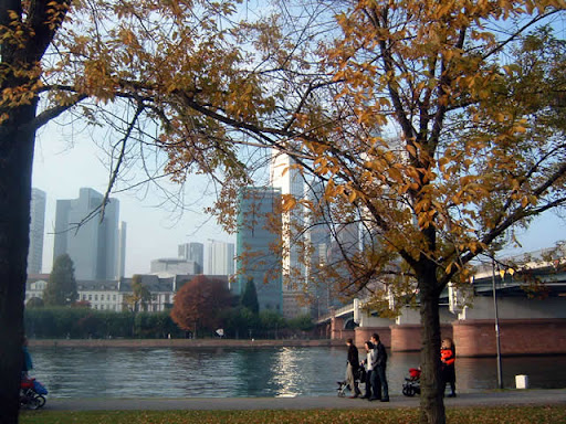 photo of the river main on a Sunday Afternoon