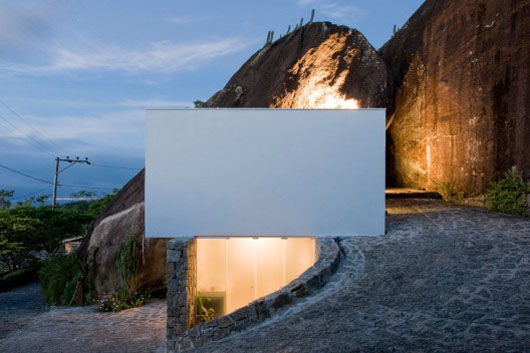 beach house exterior design stone wall