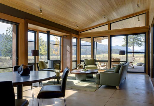Cabin Design Wooden Home Decorating With Courtyard Walls - Interior wooden home design interior decorating