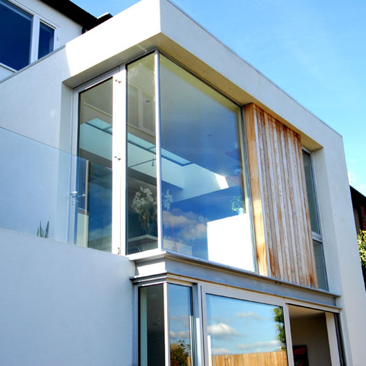 Modern Home Design With Small Garden Decorating - Exterior modern home design exterior decorating