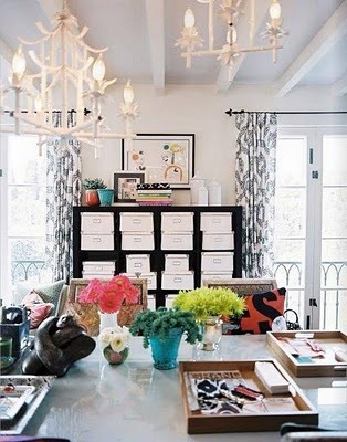 [BETSY BURNHAM OFFICE LONNY MAGAZINE absolutely beautiful things[4].jpg]
