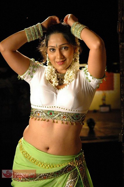Excellent collections of actress<br />
