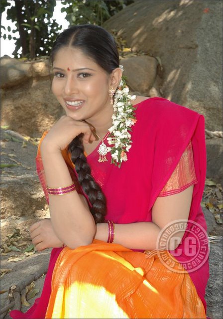 lovable malluwood girls photographs<br />
