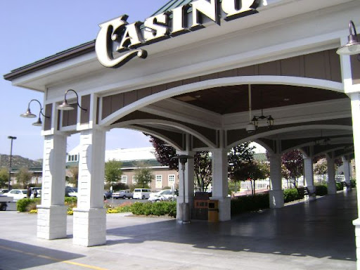 Tualip Casino Washington Casino Aztar Casino Host Robert Woods