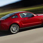 2010_ford_mustang_gt_3.jpg