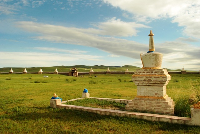[Centre0615.jpg]