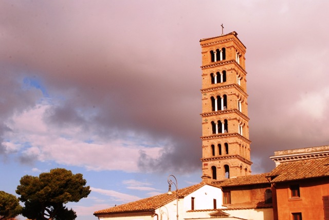 [Roma0511.jpg]