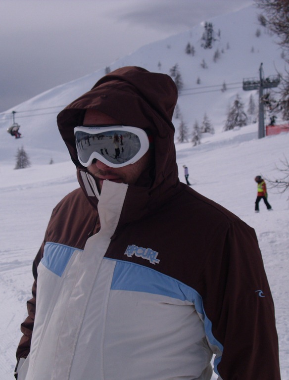 [DSCI0090.jpg]