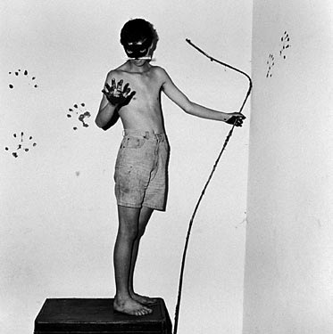 [Prowling - Roger Ballen[3].jpg]