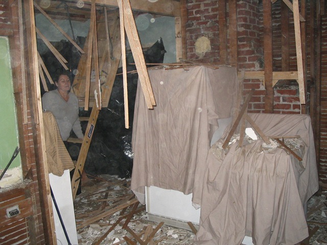 [[07Dec28] Kitchen Tearout 6[2].jpg]