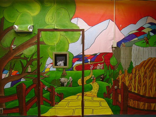 wizard of oz hanging. Wizard of Oz backdrop made