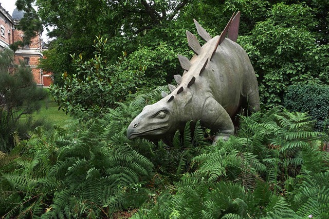 [L'entrée bien gardée du Musée d'Histoire naturelle-1[2].jpg]