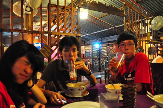 [DSC_13933.jpg]