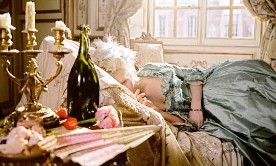 [favourite-movie-sets-marieantoin.jpg]