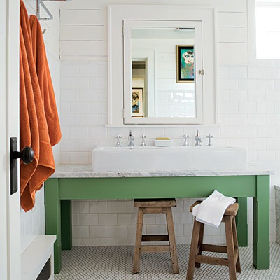 [glimpses of style bathroom with green vanity[4].jpg]
