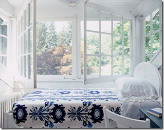summer porch bed via decorology via photog laura resen