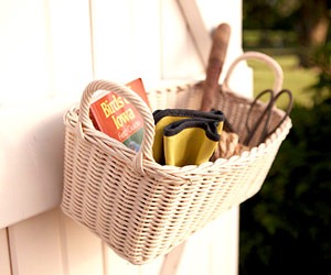 [bhg basket of garden gear[3].jpg]