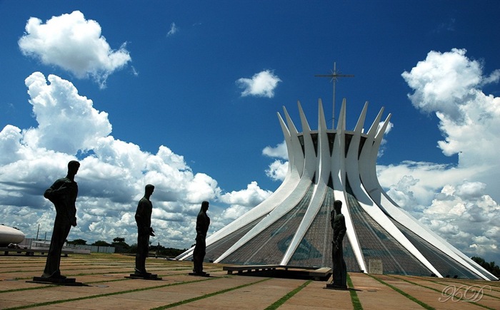 diaforetiko.gr : 5 33 Worlds Top Strangest Buildings cathedral brasi Τα 33 πιο παράξενα κτίρια στον κόσμο!!