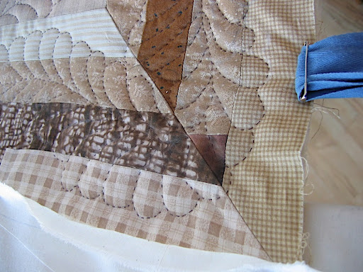 picasaweb log cabin with a twist quilts patterns log cabin quilt comes off this book has some very cabin coupons and patterni had snowman to twist quot;the