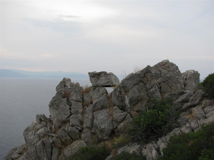 Photo de   Χερσόνησος Μεθάνων: Καμμένη Χώρα - Κρασοπαναγιά