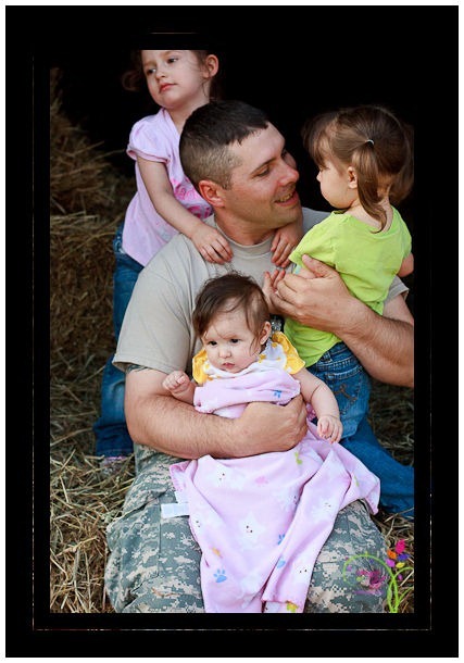 family_photo_shoot_farm-12