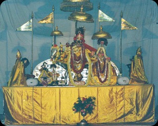 J-Radha-Govinda4-v