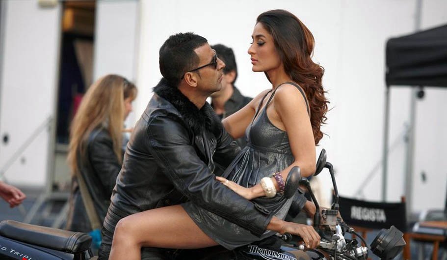 [Kareena_06[2].jpg]