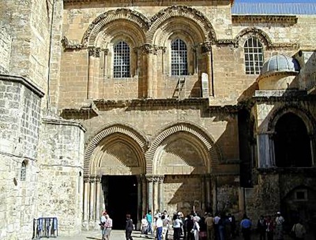 CHURCH_OF_HOLY_SEPULCHER_ENTRANCE_TB_N033100 CHURCH_OF_HOLY_SEPULCHER_ENTRANCE_TB_N033100