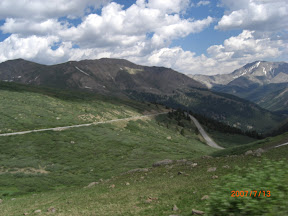 Going down Indepencence Pass