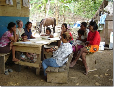 womens-group-canglon-darien-panama_lauren-koller womens-group-canglon-darien-panama_lauren-koller
