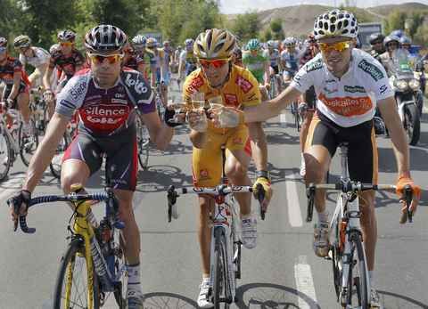 Cadel Evans, Alejandro Valverde y Samuel Sánchez en la edición del pasado año 2009