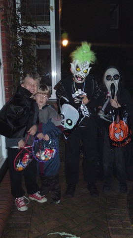 [31102009078[2].jpg]