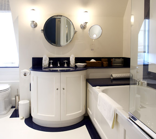 Modern and Classic Room Design by Hambleton Decorating Modern decoration bathroom, classic decoration bathroom