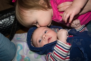 Houston - Tess kissing dean