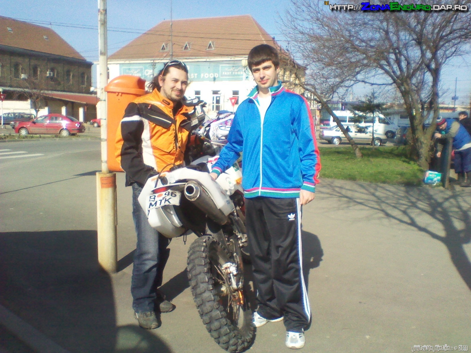 [catalin mitachescu in drum spre tuareg rally zona enduro[6].jpg]