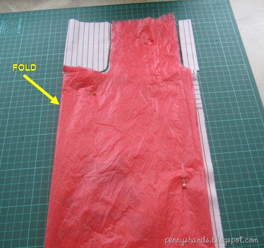 [fold of fabric[8].jpg]