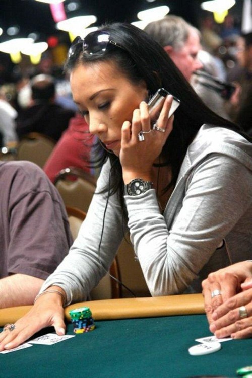 The Hot And Pretty Poker Girls