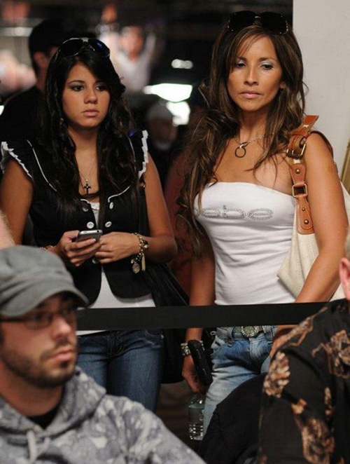 The Hot And Pretty Poker Girls