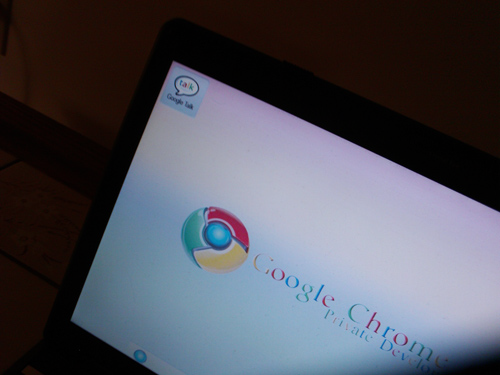 [Google Chrome OS from side angle[4].png]