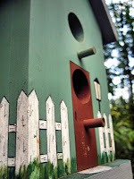 One of many birdhouses around the grounds of the Meadowlark Inn