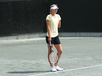 Sharapova on the practice court