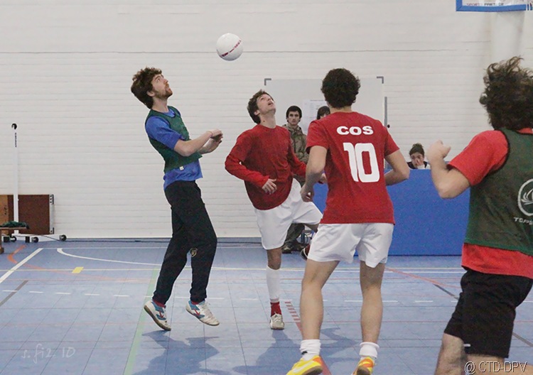 [futsal 10-02-10 162 copy[2].jpg]