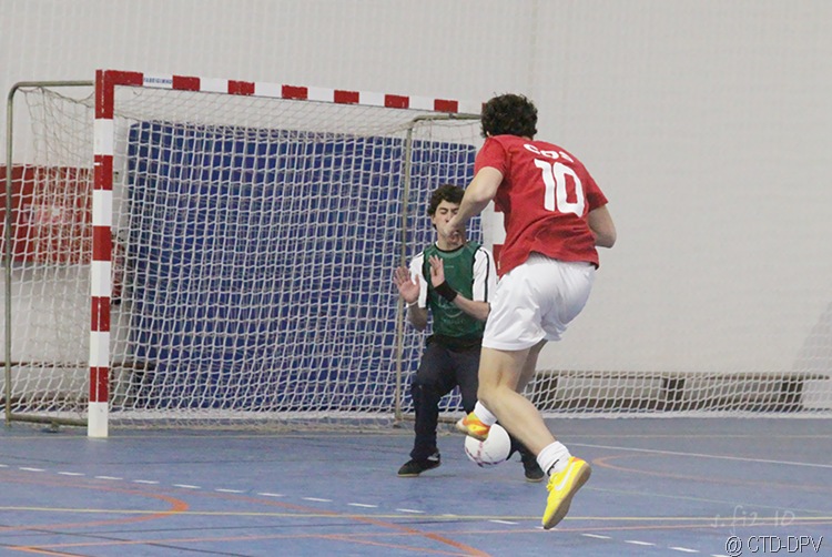 [futsal 10-02-10 166 copy[2].jpg]