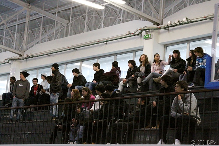 [futsal 10-02-10 004 copy[2].jpg]