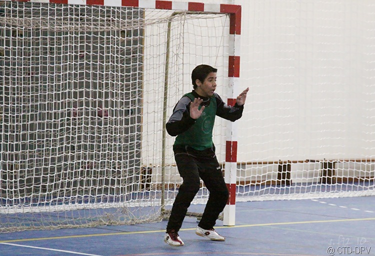 [futsal 10-02-10 045 copy[2].jpg]