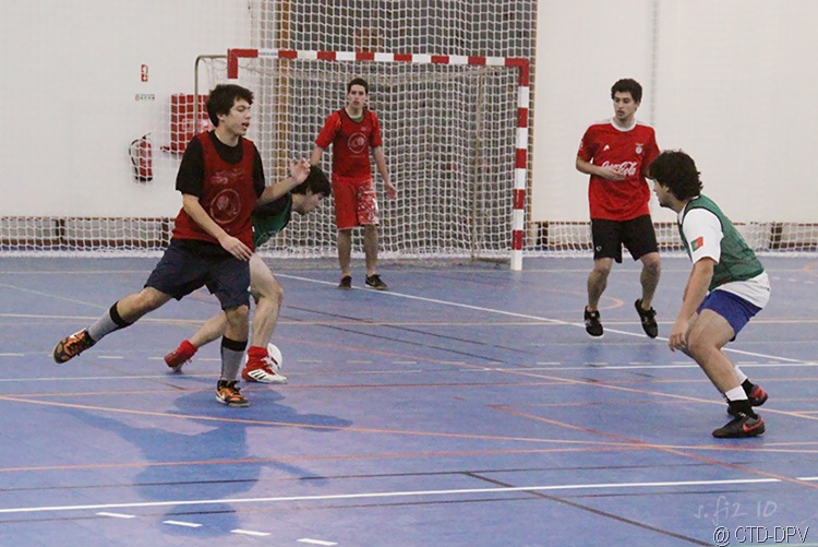 [futsal 10-02-10 092 copy[2].jpg]