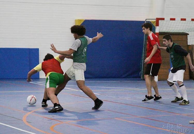 [futsal 10-02-10 102 copy[2].jpg]