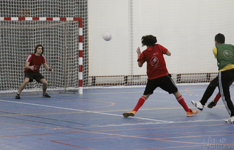 [futsal 10-02-10 120 copy[2].jpg]